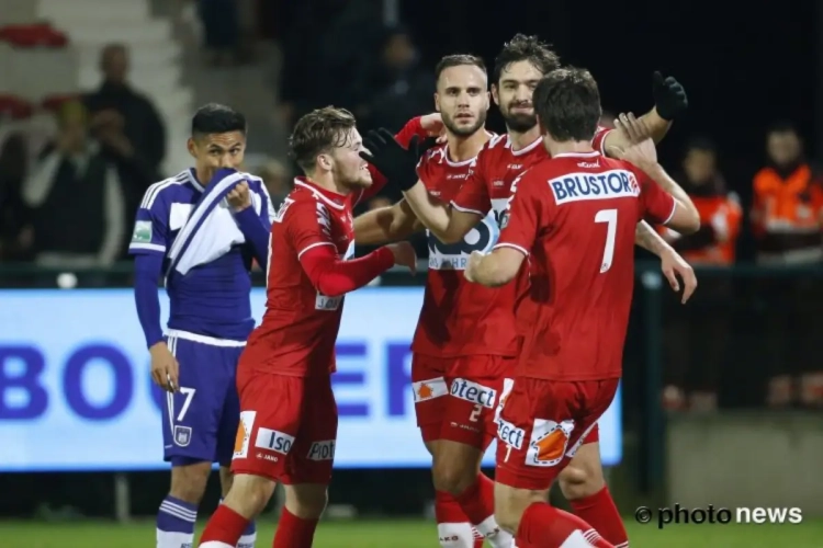 Kortrijk maakt in een halfuurtje paars-wit gehakt