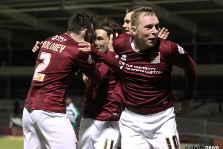 Het drama en de charme van de FA Cup: van 0-2 naar 3-2 in vier minuten naast brandende pub