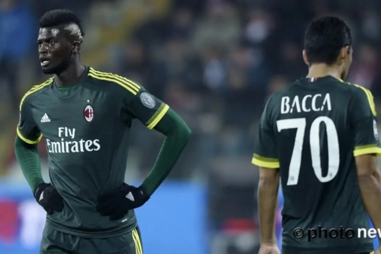 Hier kunnen de fans niet om lachen! AC Milan zet acteurs in voor eigen Haka