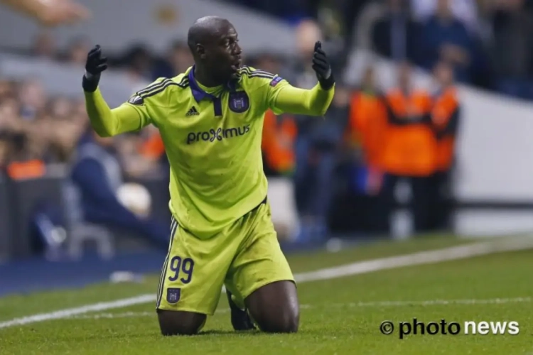 Hasi legt uit waarom grillig gedrag van Mitrovic en Okaka niet met elkaar te vergelijken is