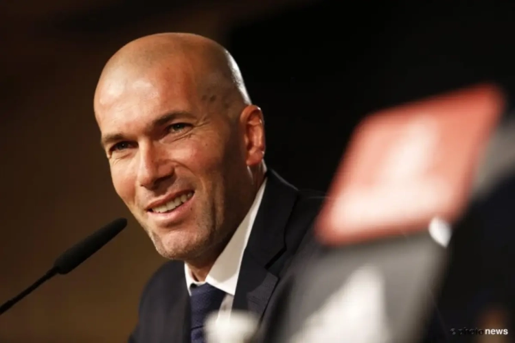 Kijk hoe kersvers Real-coach Zidane zijn liefde voor Barcelona verkondigt