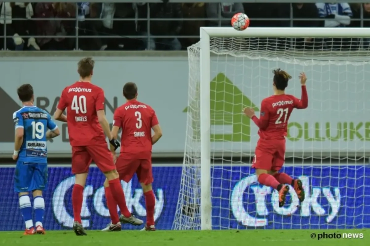 Dion Cools treedt in de voetsporen van Luis Suarez met 'knappe redding'