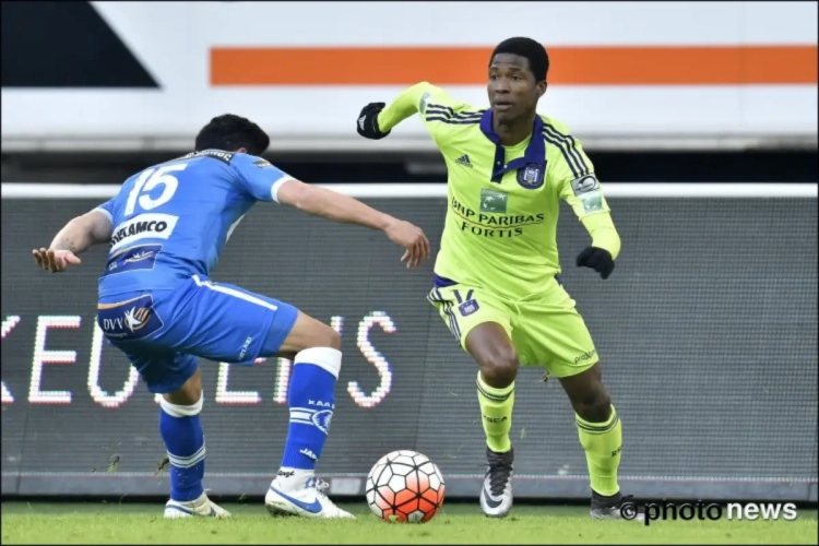 'Conté dan toch weg bij Anderlecht, Suarez wil weg'