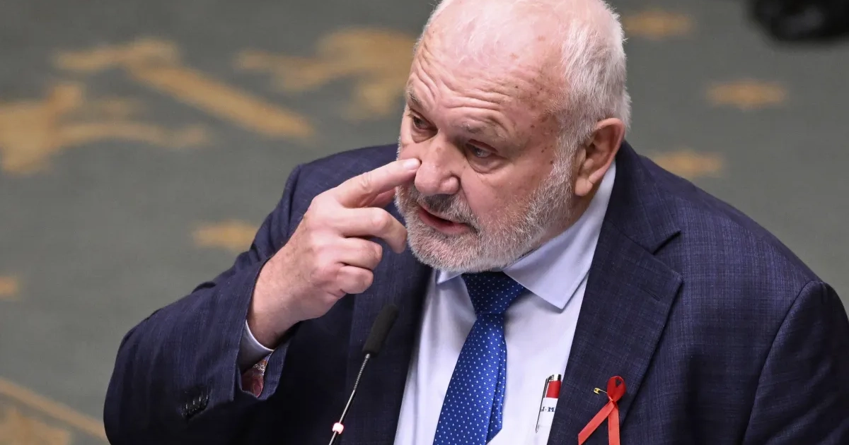 Jean-Marie Dedecker gaat helemaal los over Operatie Propere Handen en ...