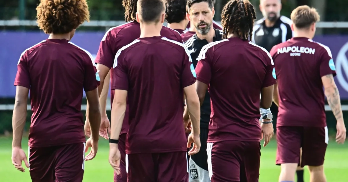 Vijf verschillende meningen over Anderlecht: Stijn Stijnen het meest positief