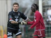 Angstvallig op zoek naar een nieuwe club