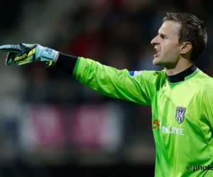 Ajax haalt eindelijk uit, Belgische doelman pakt puntje bij leider na dwaze penaltymisser