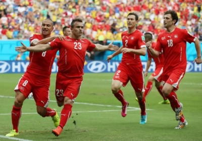 Shaqiri trapt Zwitsers met drie rozen voorbij Honduras en naar achtste finales