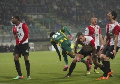 Gluren bij de buren: pakkend eerbetoon, schwalbe van het jaar en dertien kaarten