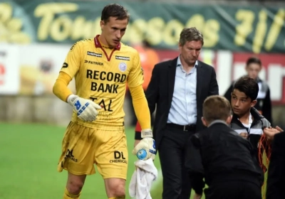 Dury geeft niet op: "Er brandt nog licht in duisternis"