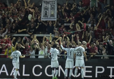 Fantastische beelden: fans Zulte Waregem zingen 'Couckenbak' in Oostende