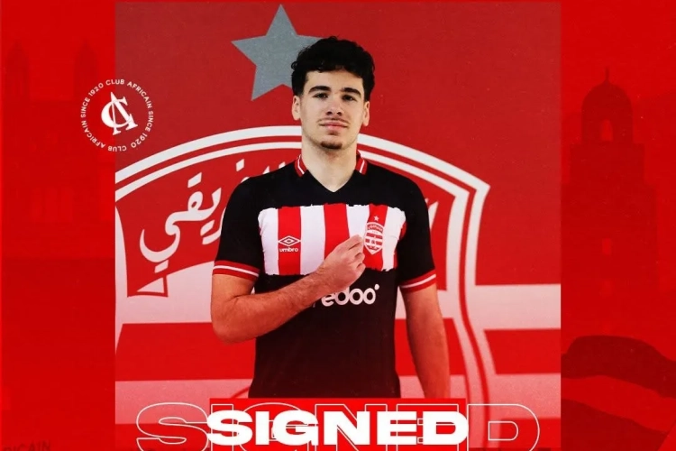 Un jeune gardien de la région bruxelloise, victime de la faillite de Deinze, va tenter sa chance sur le continent africain