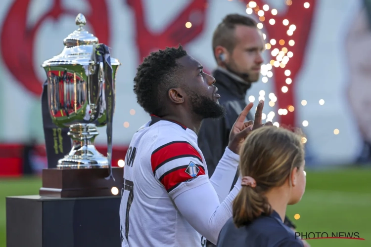Le RWDM n'en a pas cru ses yeux : quand l'arbitre siffle la mi-temps...alors que Mickaël Biron allait se présenter face au gardien