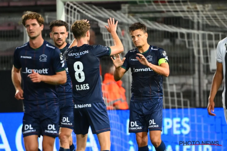 Pourquoi mettre Jelle Vossen sur le banc ? Voici l'explication derrière le temps de jeu limité du buteur