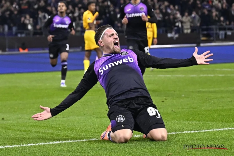 LIVE: Besnik Hasi zet zowel Cvetkovic als Bertaccini in de basis