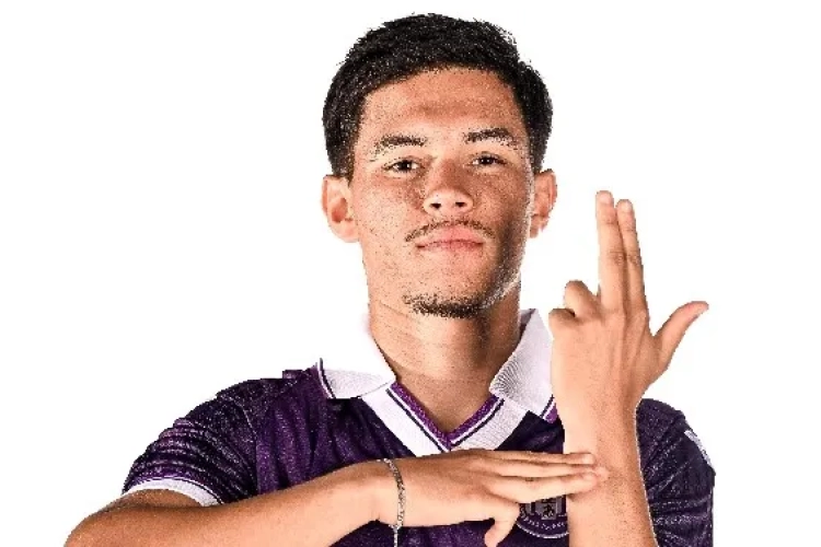 Dit seizoen nog bij de A-kern van Anderlecht? 18-jarig toptalent laat zien waarom paars-wit hem haalde