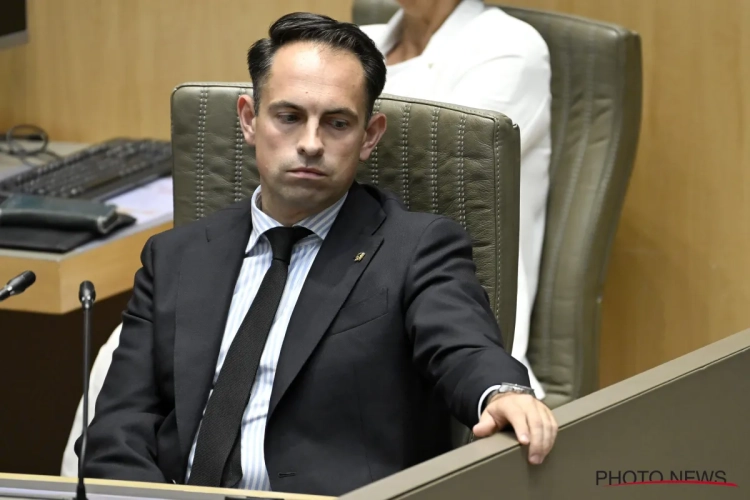 'Brandstichting in Molenbeek na zege Marokko': Tom Van Grieken (Vlaams Belang) gaat helemaal los