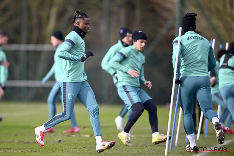 Stevige klap voor RSC Anderlecht: speler valt uit op training