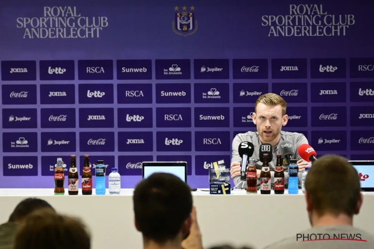 "Hoelang ik hier ga zitten? 20 minuten zeker?" Still grapt over toekomst ... en wat met zijn broer?