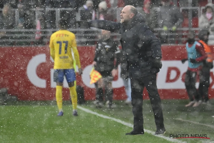 Oosting wijst naar twee fases (en twee spelers) waar het misloopt in nieuwe Antwerpse nederlaag