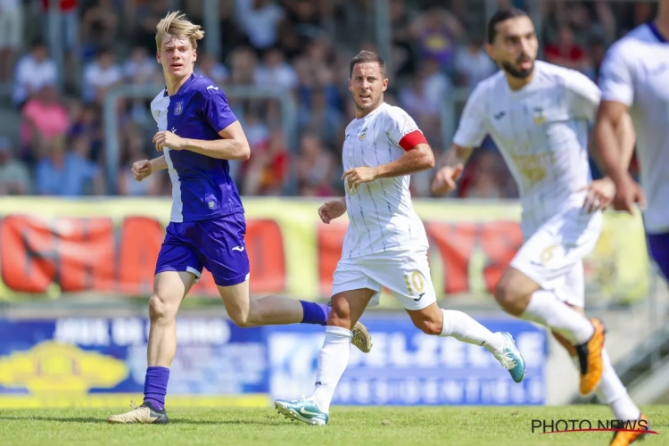 En de rest zal geschiedenis worden... Het moment dat Eden Hazard kennis maakte met... Nathan De Cat