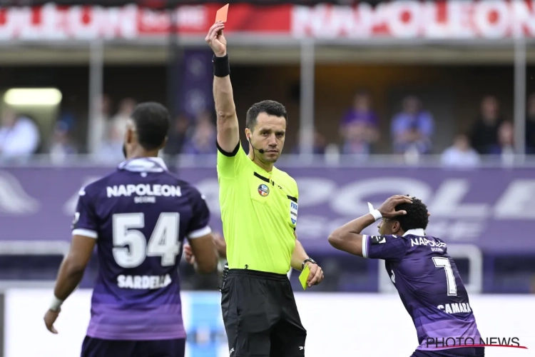 🎥 Terecht? Sardella krijgt discutabele rode kaart in Brusselse derby