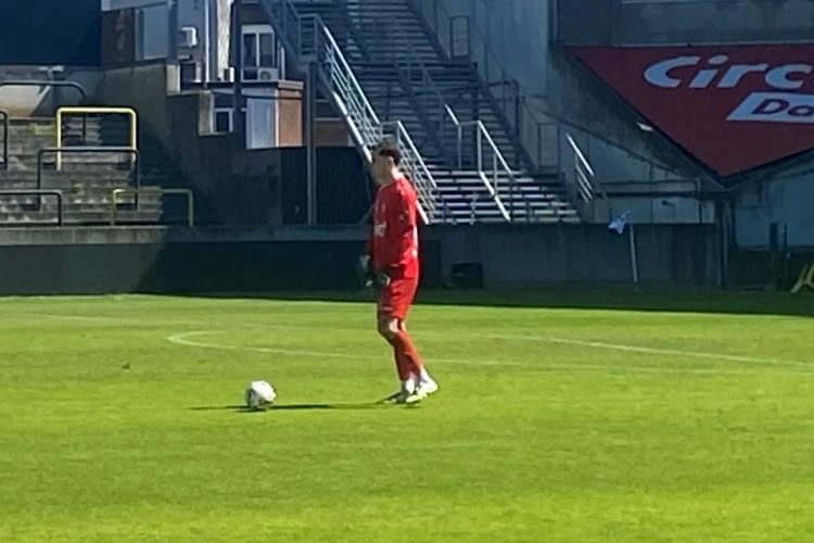 Sprookje voor jonge Belgische doelman? Van provinciale op zijn 16de naar 1A volgend seizoen?