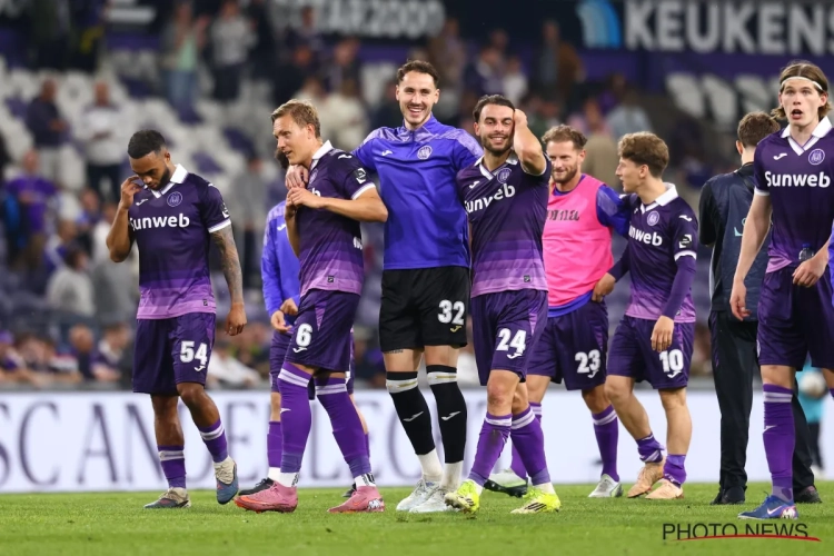 🎥 Tijdens Anderlecht-STVV: twee spelers uitgefloten in het Lotto Park