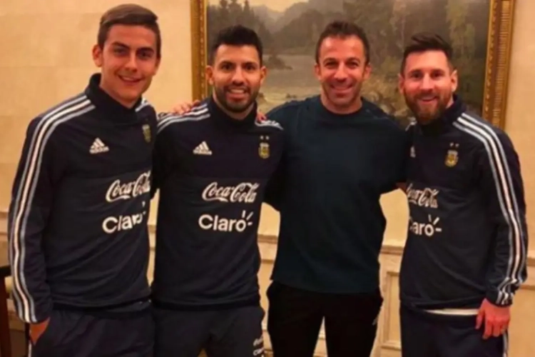 Del Piero ontketent leuke discussie op sociale media: "Wie zou jij kiezen?" 