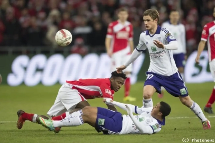 "Een dipje? Uiteindelijk staat Standard nog aan de leiding"