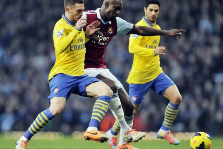 Vermaelen bijna ploeggenoot Fellaini