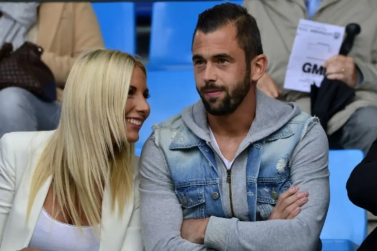 Defour in Het Kuipje, Anderlecht-fans uiten ongenoegen