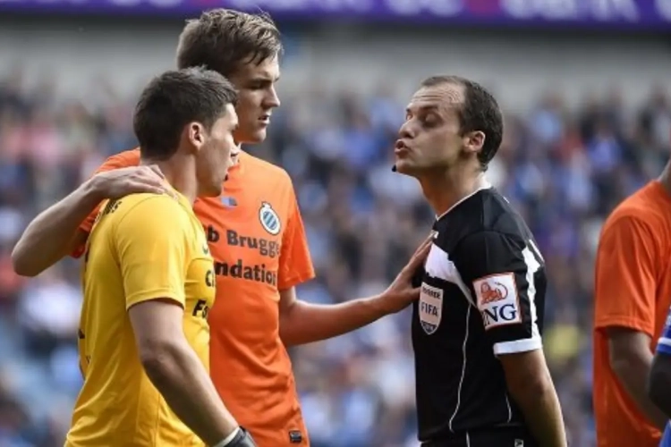 Ook Genk-Club met betwiste fases: Buitenspelgoal en niet-gefloten strafschoppen