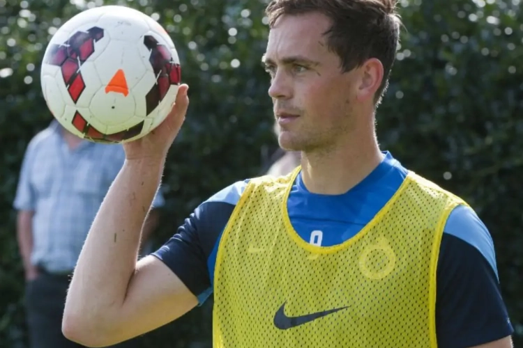 De Sutter viert wederoptreden met twee doelpunten