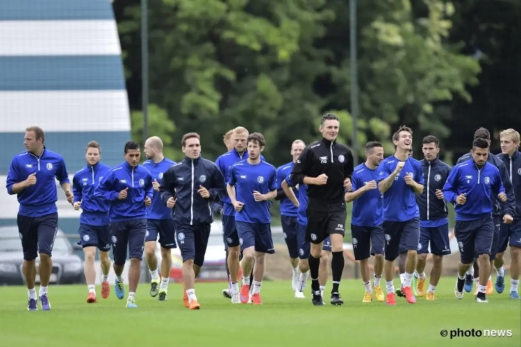 Spelersgroep KAA Gent schenkt 9 literfles Ace of Spades aan geldinzamelactie