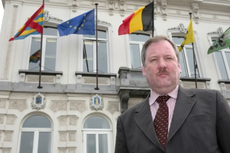 Burgemeester leeft mee: "WB moet zich nu definitief nestelen"