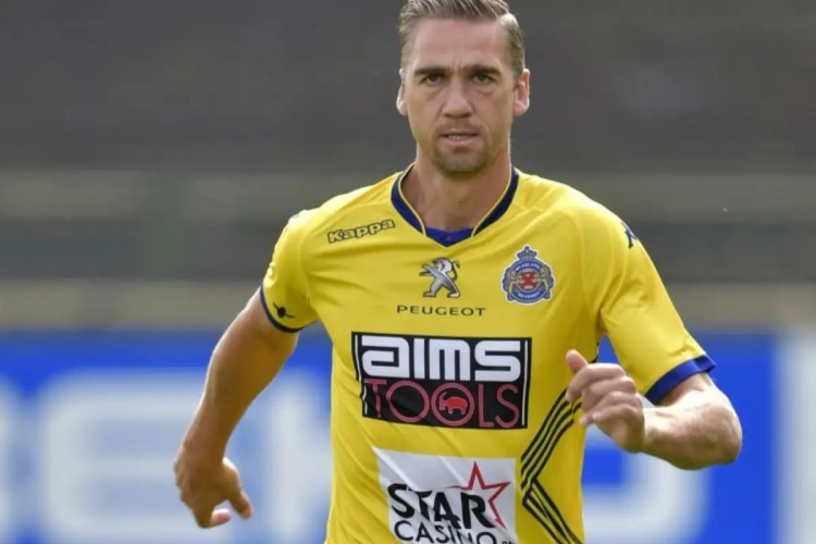 Aanvallende middenvelder van Waasland-Beveren stopt meteen met voetballen