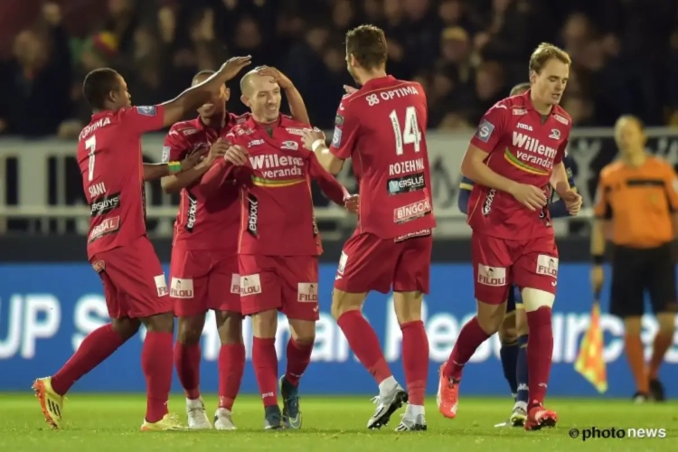 Flitsend Oostende neemt geschenken in dank aan en speelt flauw Standard hélemaal tureluurs!